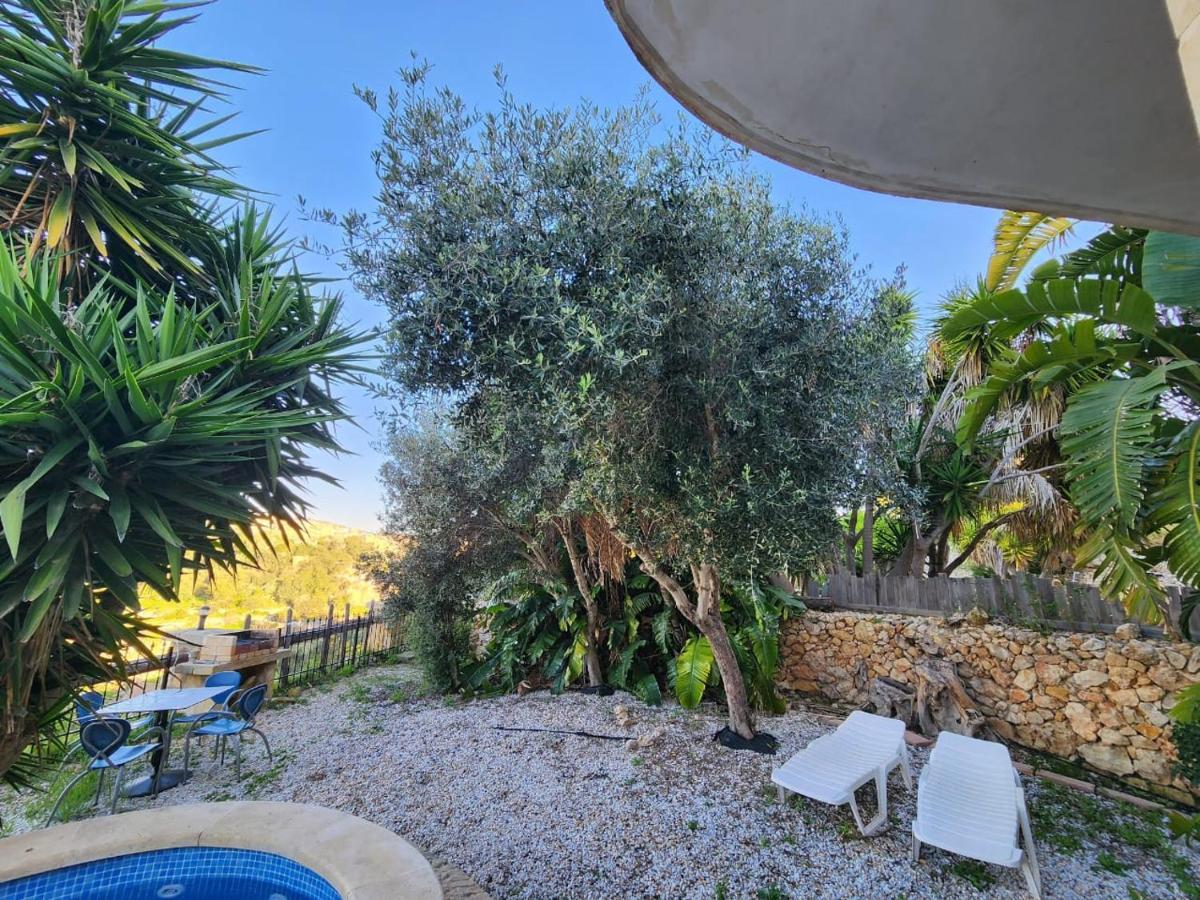 Gozo Island Escape Sleeps 4 With Private Bathroom Ghajn il-Kbira  エクステリア 写真
